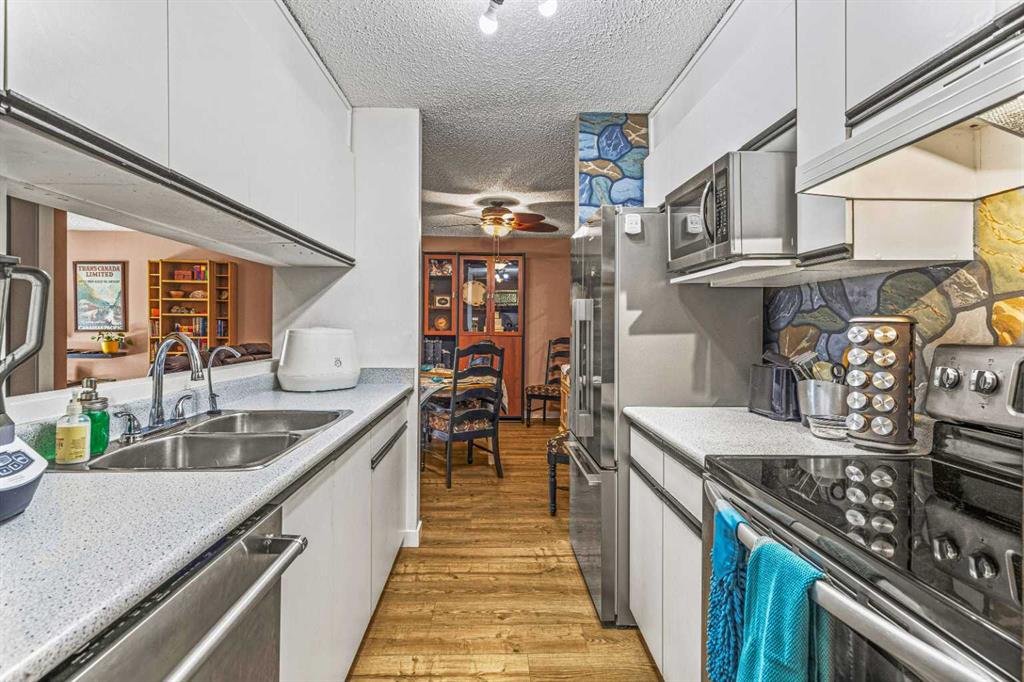 115 Elk Run Boulevard, #104