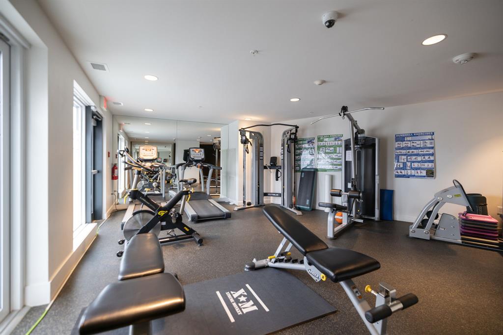 303 13 Avenue SW, #103