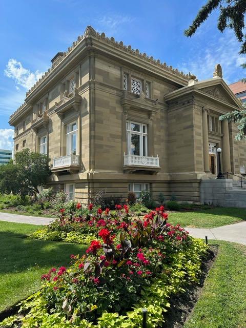 303 13 Avenue SW, #103