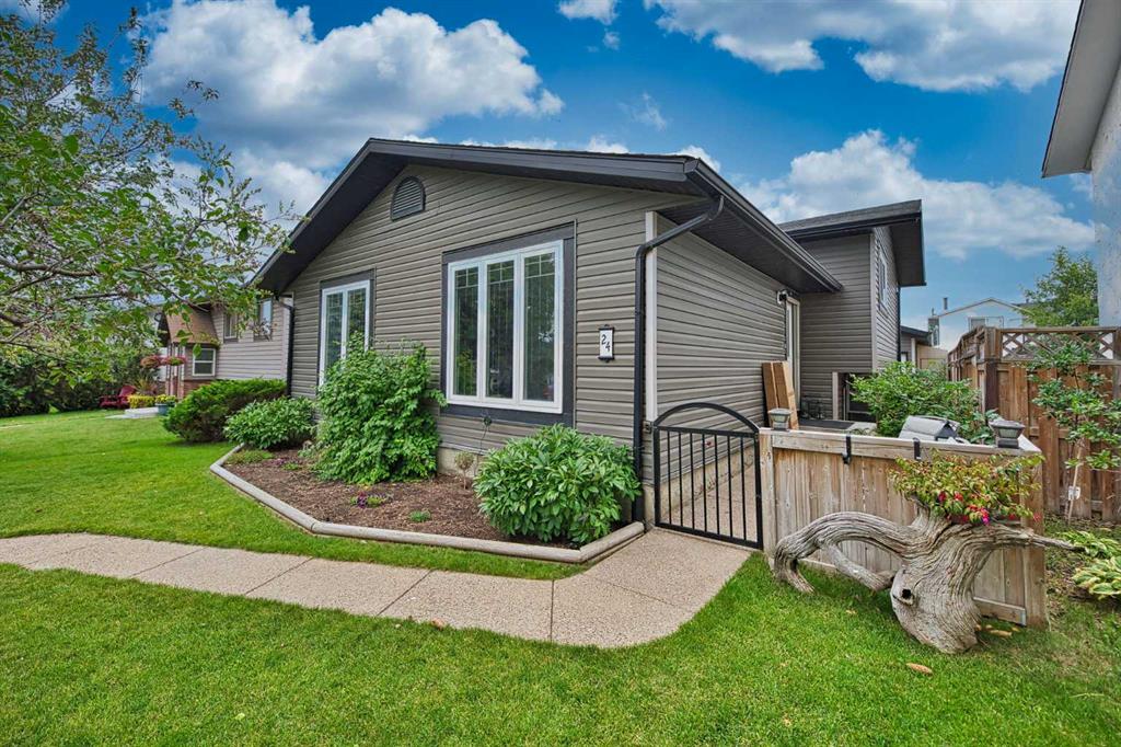 24 Aspen Crescent SE