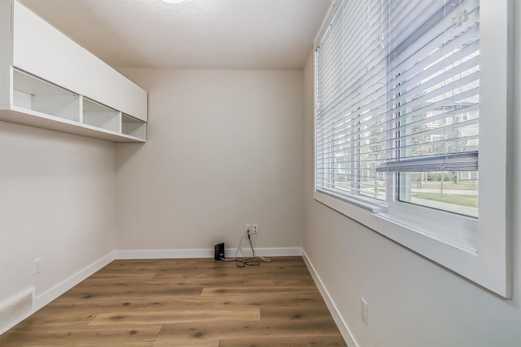 72 Cornerstone Manor NE, #414
