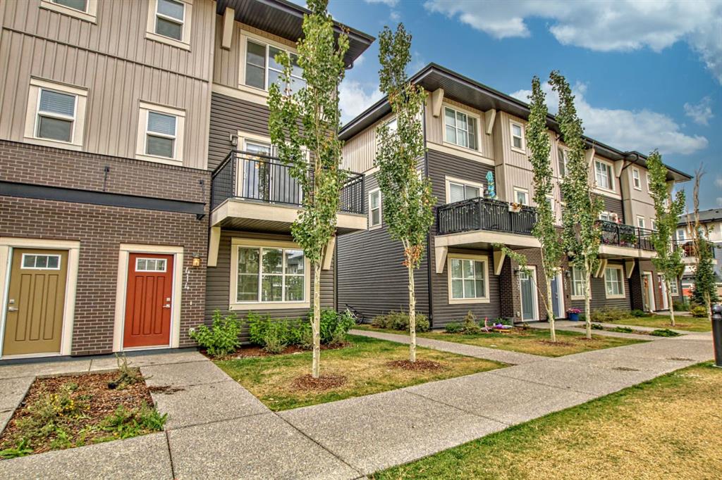 72 Cornerstone Manor NE, #414