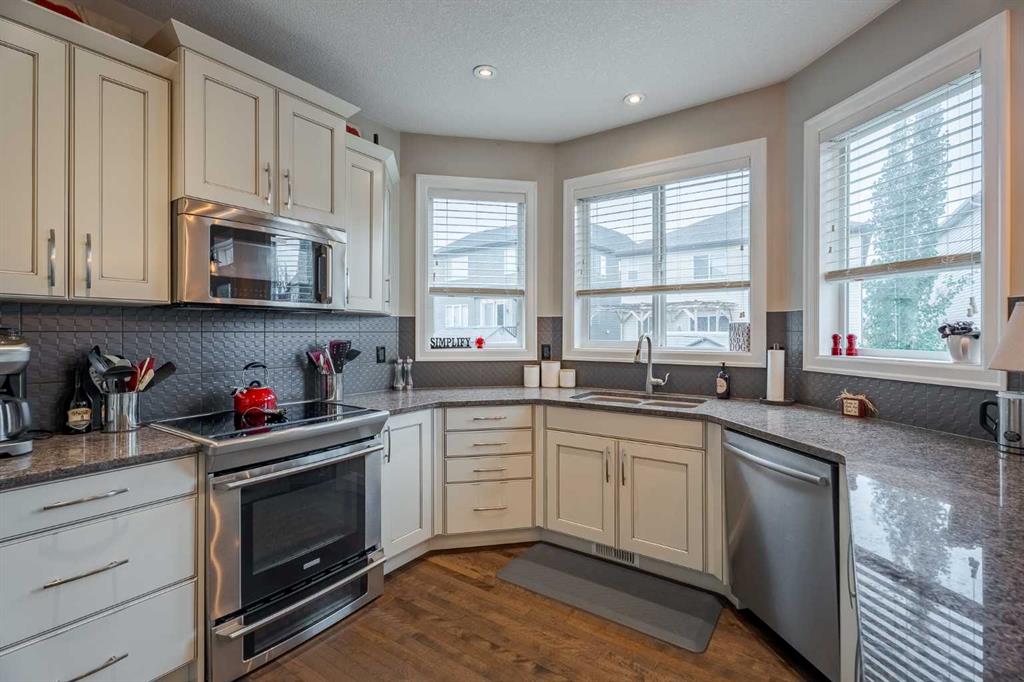 553 Windridge Road SW