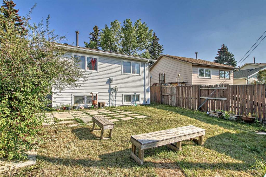 187 Erin Woods Drive SE