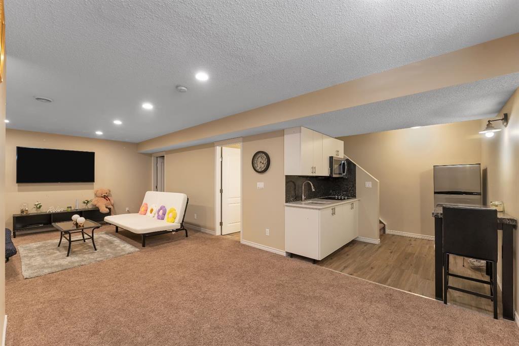 1350 PRAIRIE SPRINGS Park SW