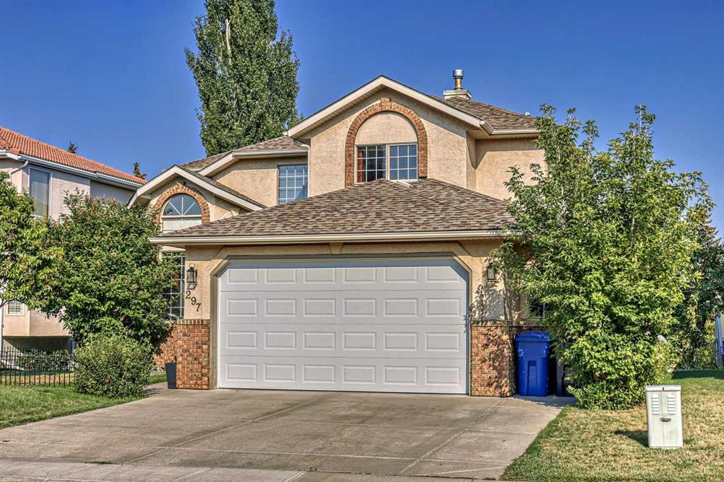 297 LAKESIDE GREENS Crescent