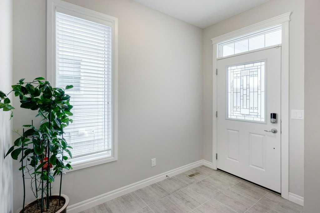 9 Sherview Point NW