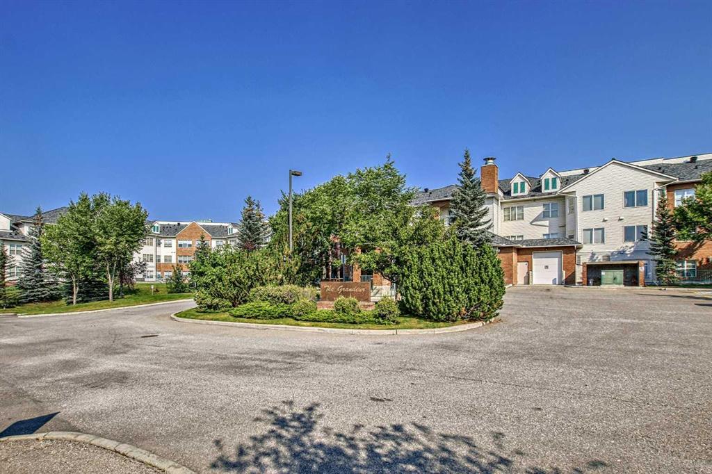 1920 14 Avenue NE, #312