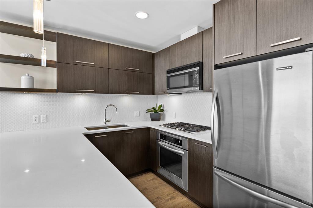 707 4 Street NE, #404