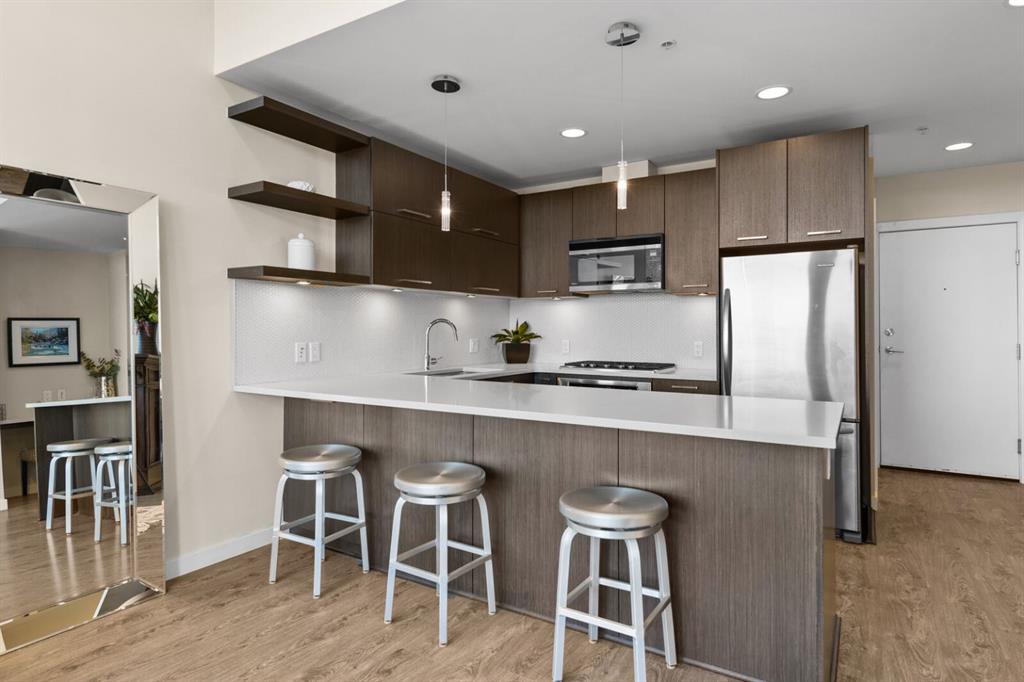 707 4 Street NE, #404