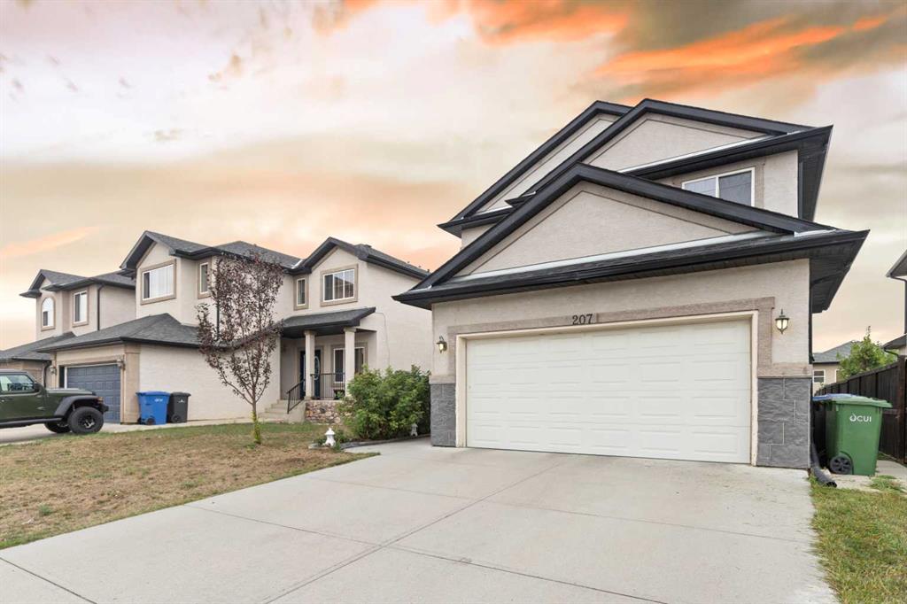 207 East Lakeview Court
