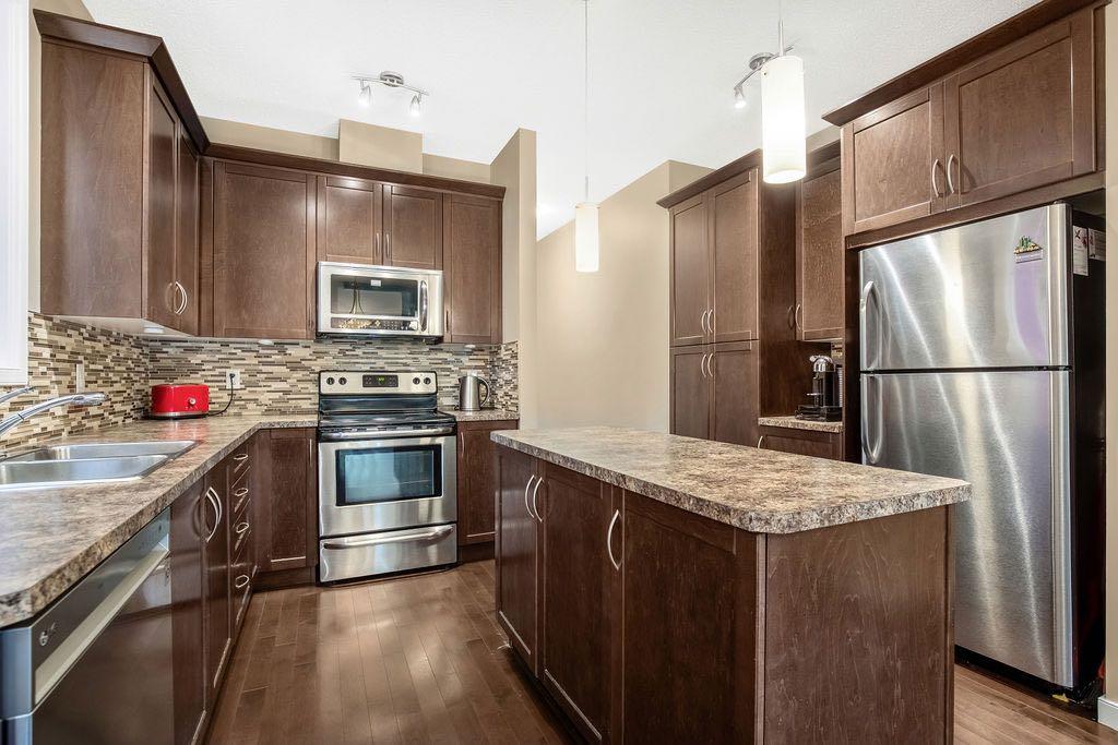1161 New Brighton Park SE