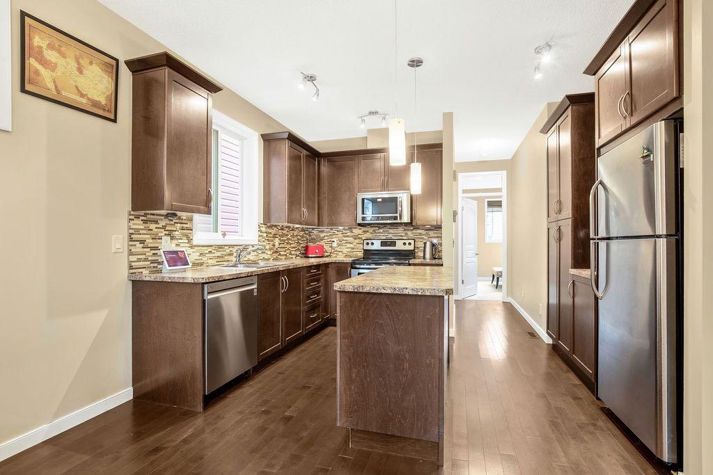 1161 New Brighton Park SE