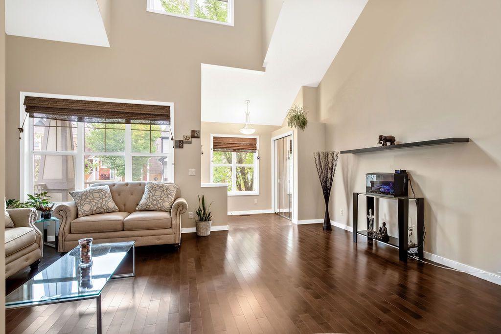 1161 New Brighton Park SE