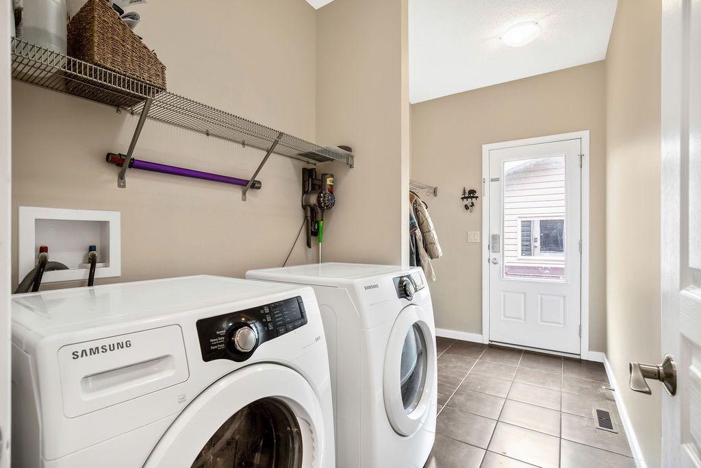 1161 New Brighton Park SE
