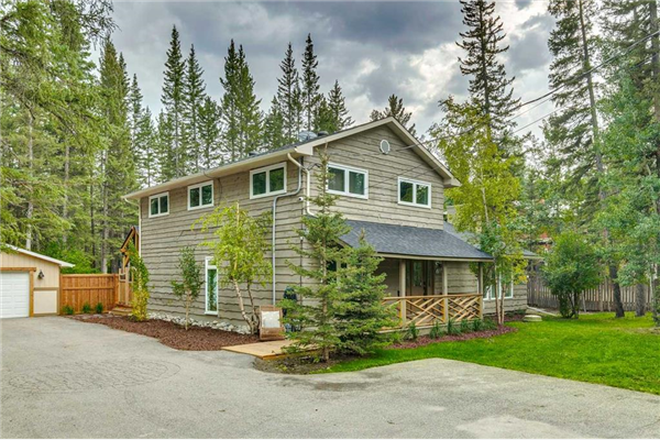 31 White Avenue, Bragg Creek