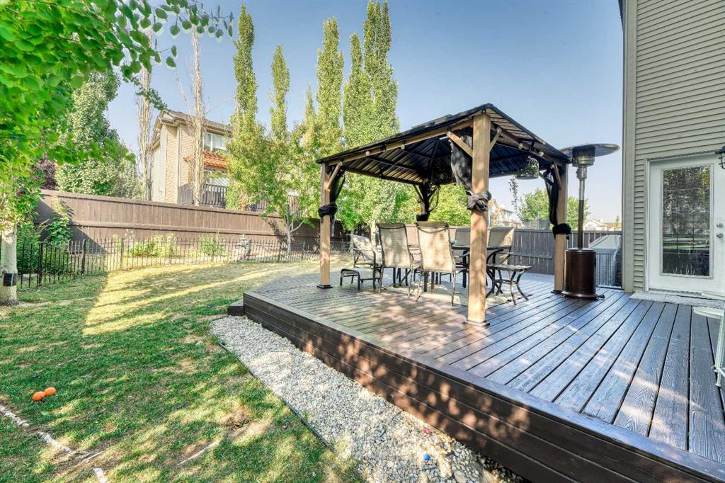 48 Evanscove Heights NW