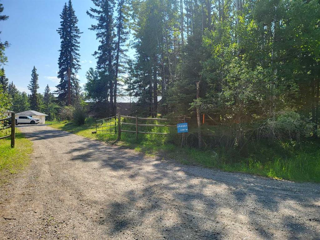 264061 162 Avenue W