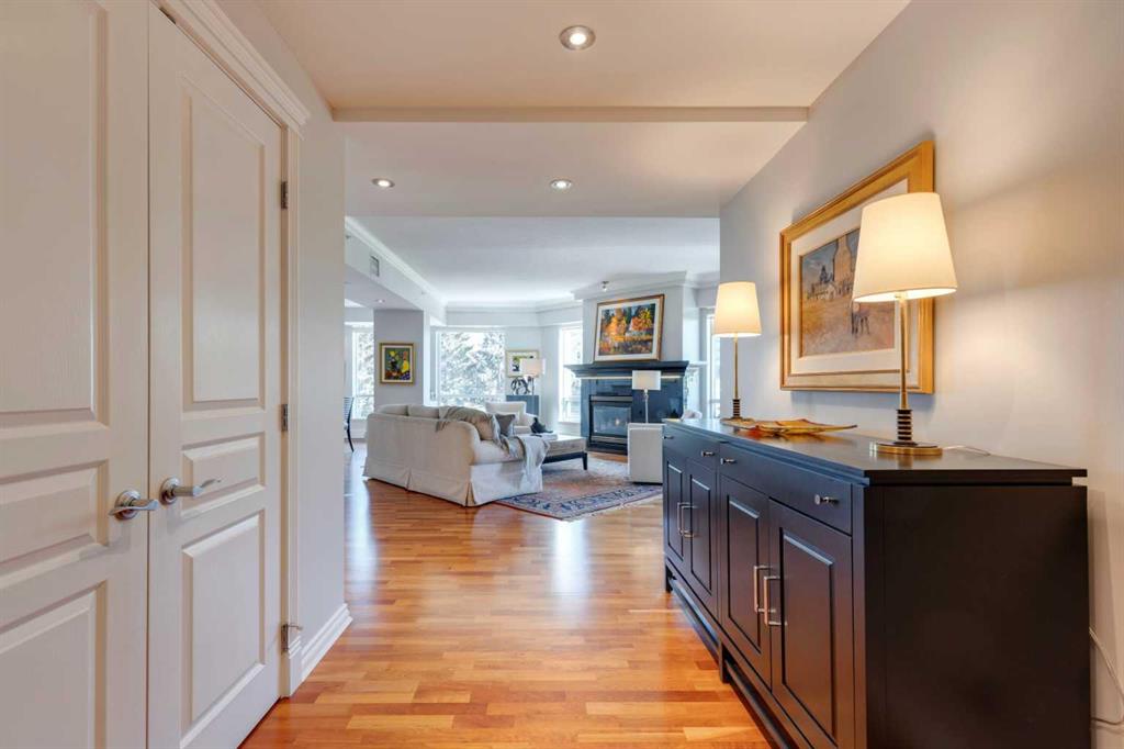 Listing A2078826 - Large Photo # 4
