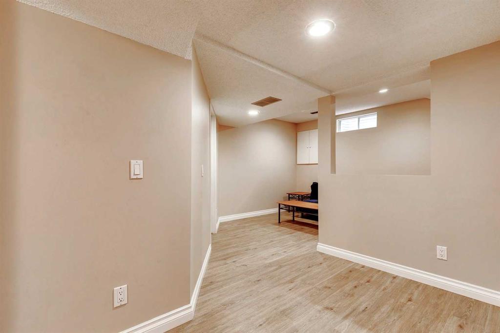 Listing A2078846 - Large Photo # 37