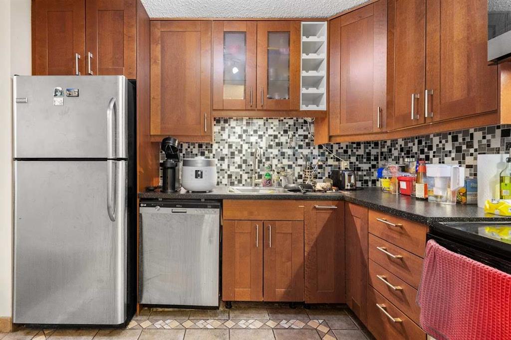 111 14 Avenue SE, #206