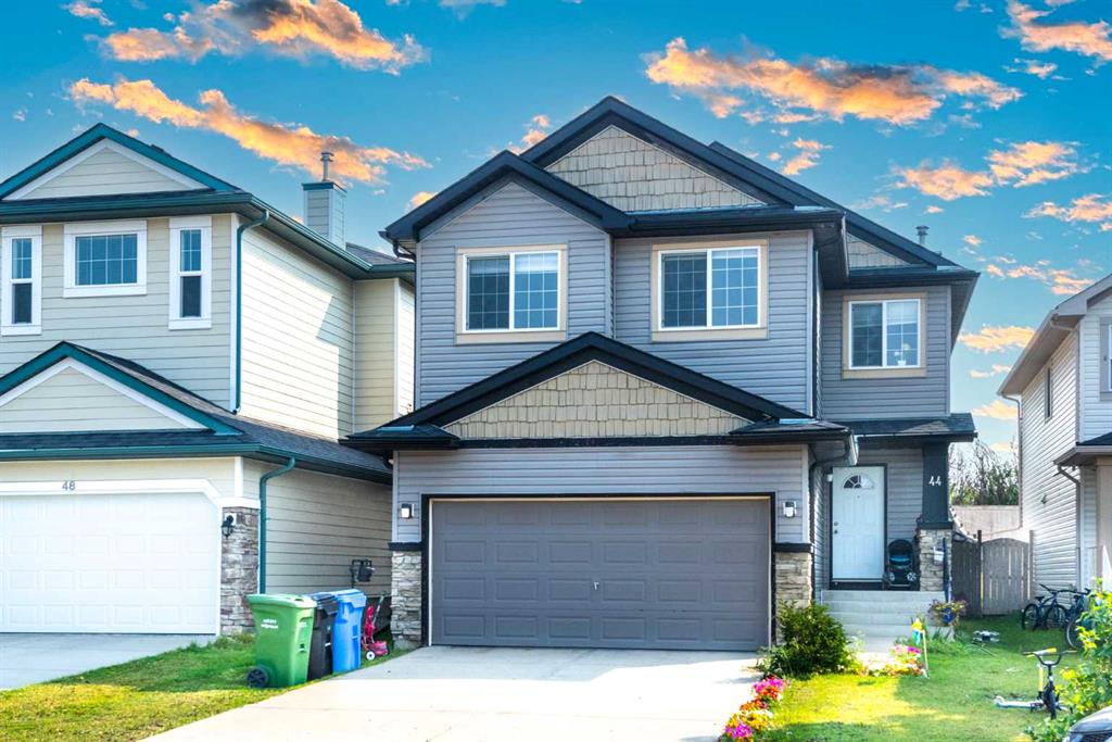 44 Saddlecrest Park NE