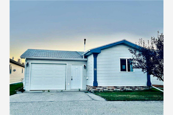 31 Burroughs Lane NE, Calgary