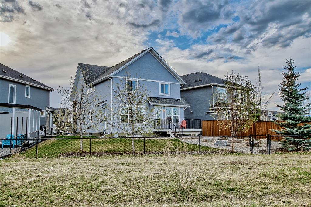 140 Cranarch Crescent SE