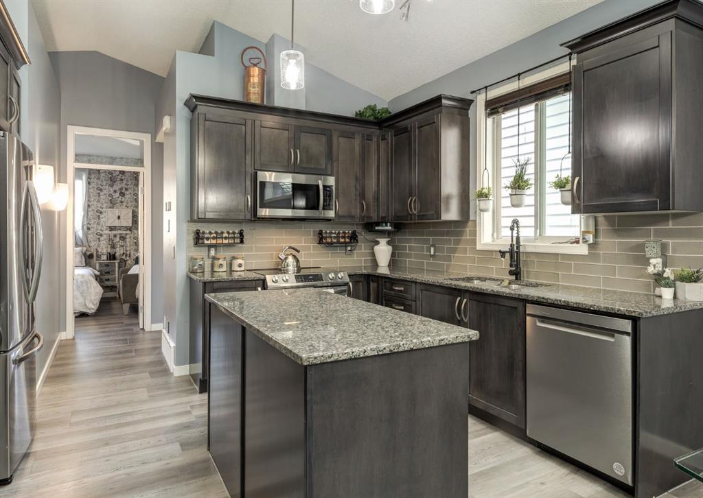 21 Auburn Crest Green SE