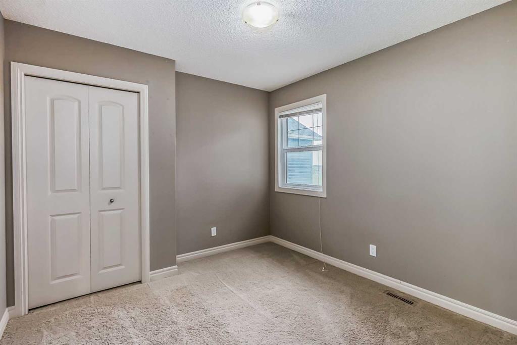 1075 Evanston Drive NW
