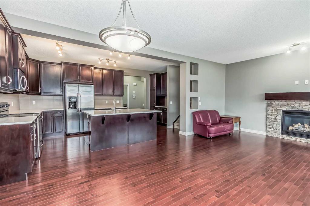 1075 Evanston Drive NW
