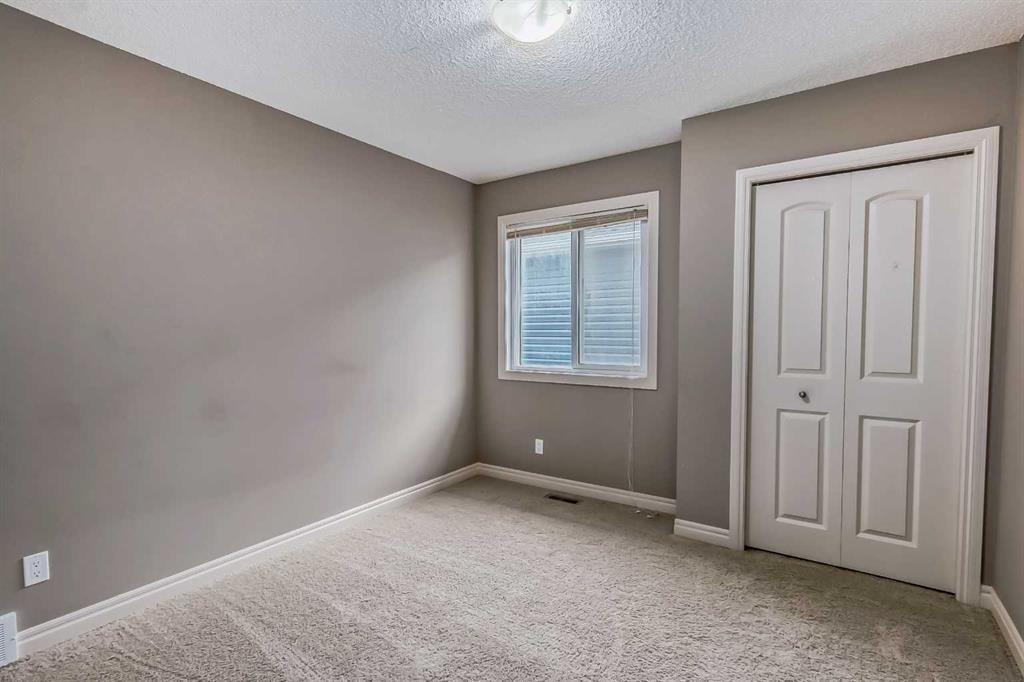 1075 Evanston Drive NW