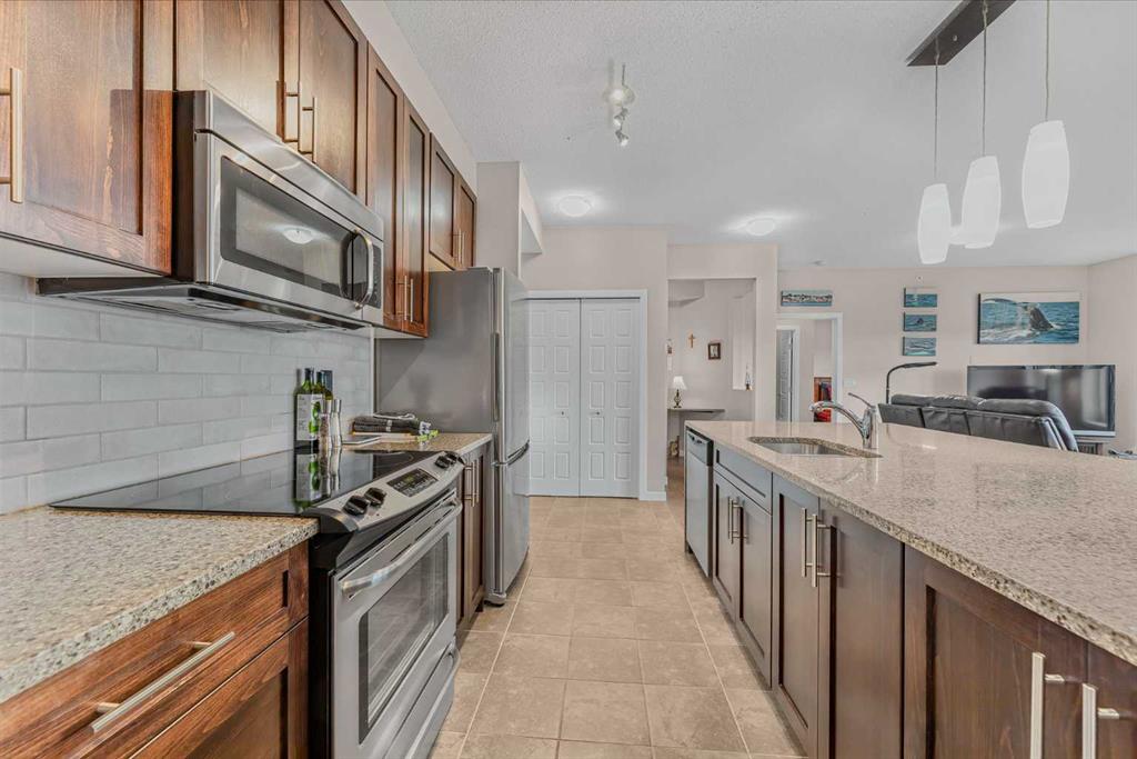 207 Sunset Drive, #406