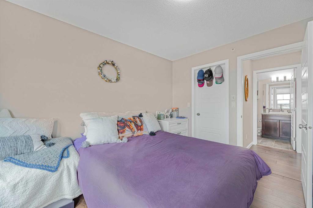207 Sunset Drive, #406