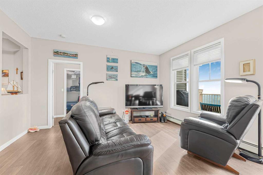 207 Sunset Drive, #406