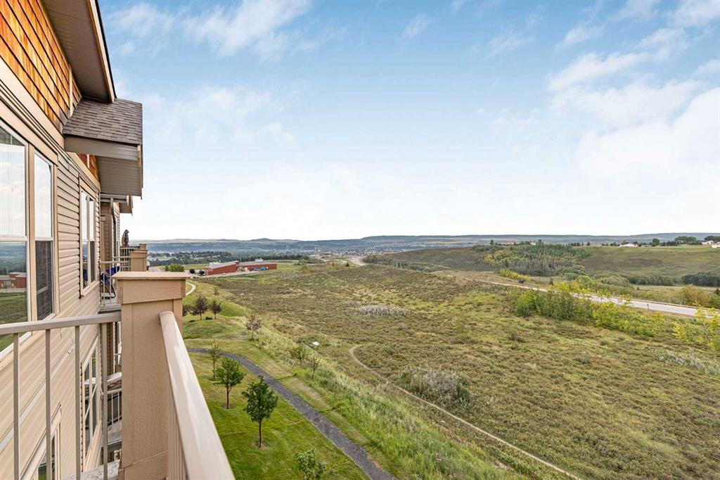 207 Sunset Drive, #406
