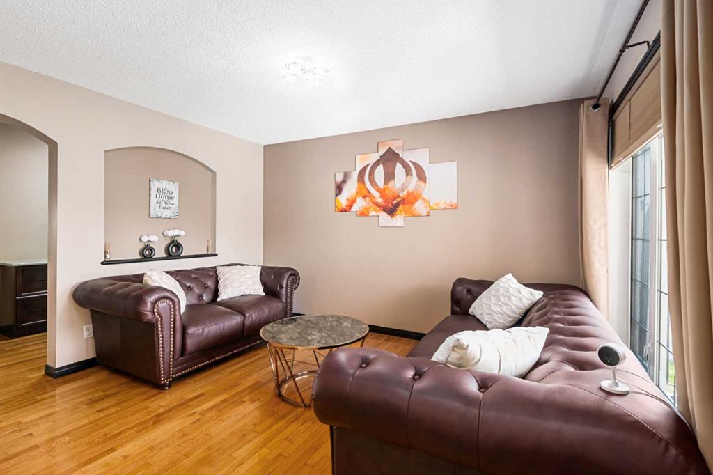 187 Springmere Close