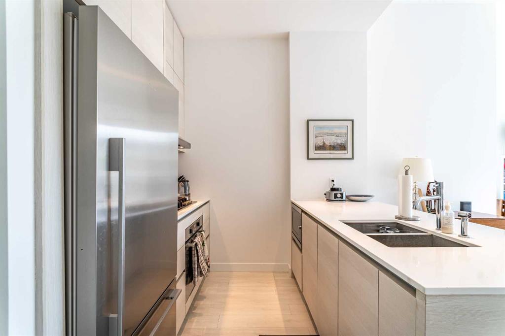 1501 6 Street SW, #102
