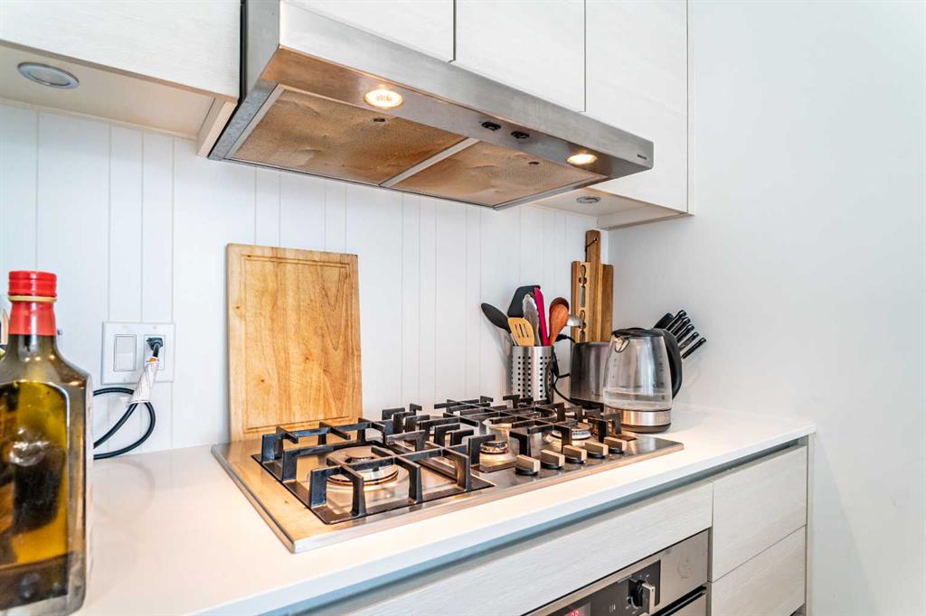 1501 6 Street SW, #102