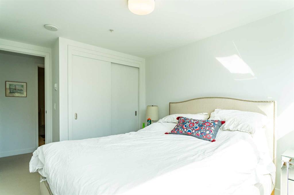 1501 6 Street SW, #102