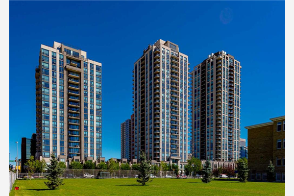 1110 11 Street SW, Calgary