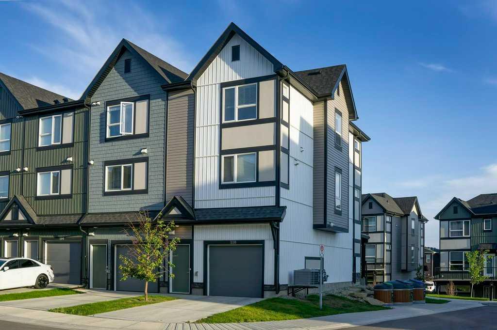 16 Evanscrest Park NW, #110