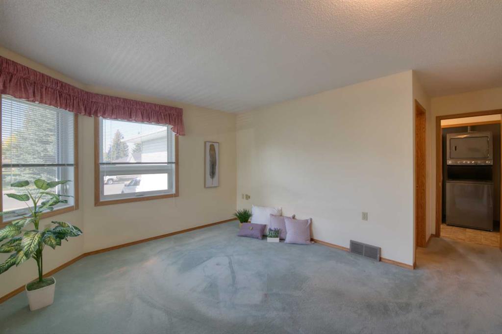 404 Woodside Drive NW