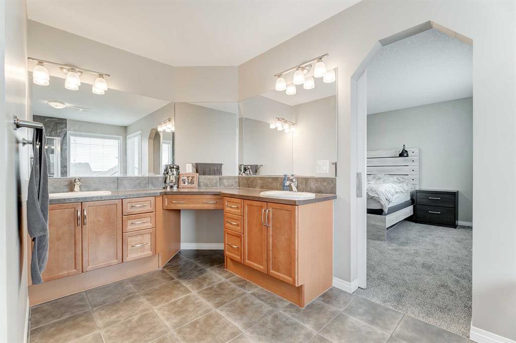 358 Coopers Drive SW