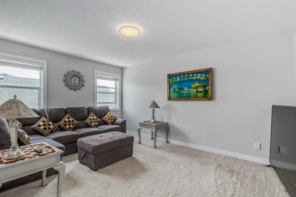 108 Aspenmere Circle