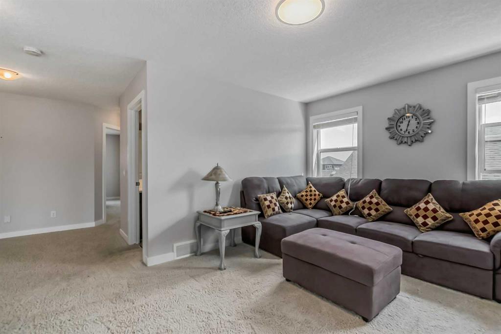 108 Aspenmere Circle