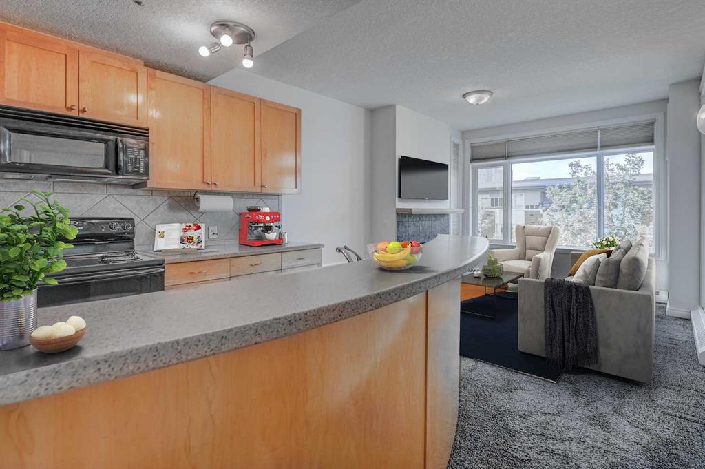 910 Centre Avenue NE, #425