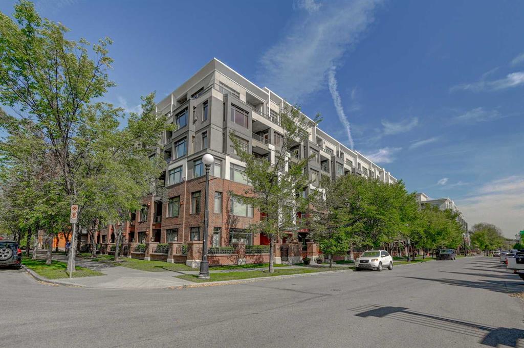 910 Centre Avenue NE, #425