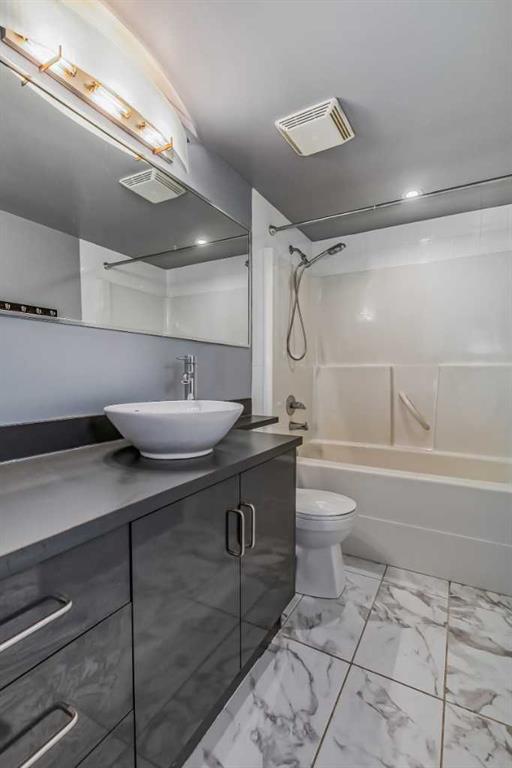 188 15 Avenue SW, #204