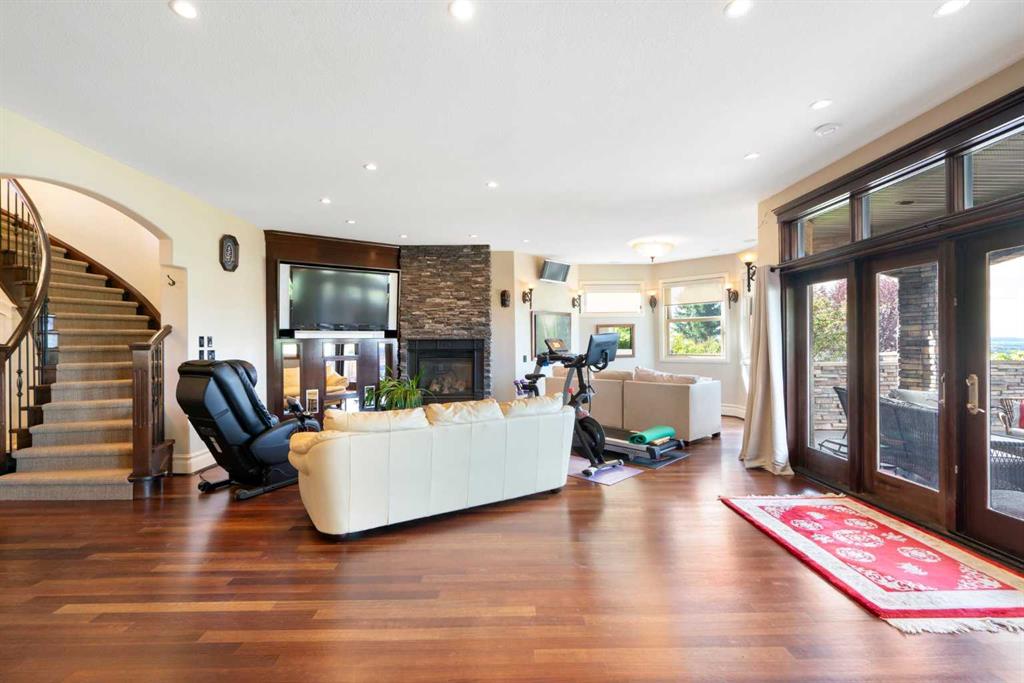 136 Gleneagles Landing